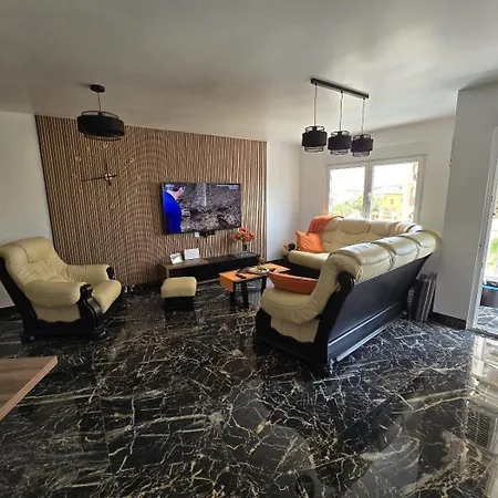 Paralela Estocolmo - Front Sea View *