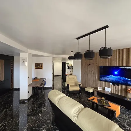 Paralela Estocolmo - Front Sea View Torrevieja