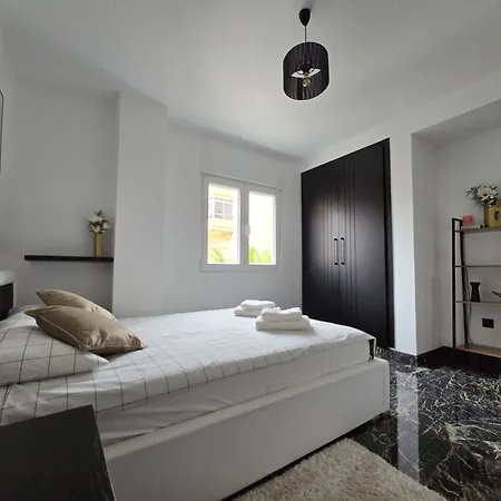 Paralela Estocolmo - Front Sea View Torrevieja